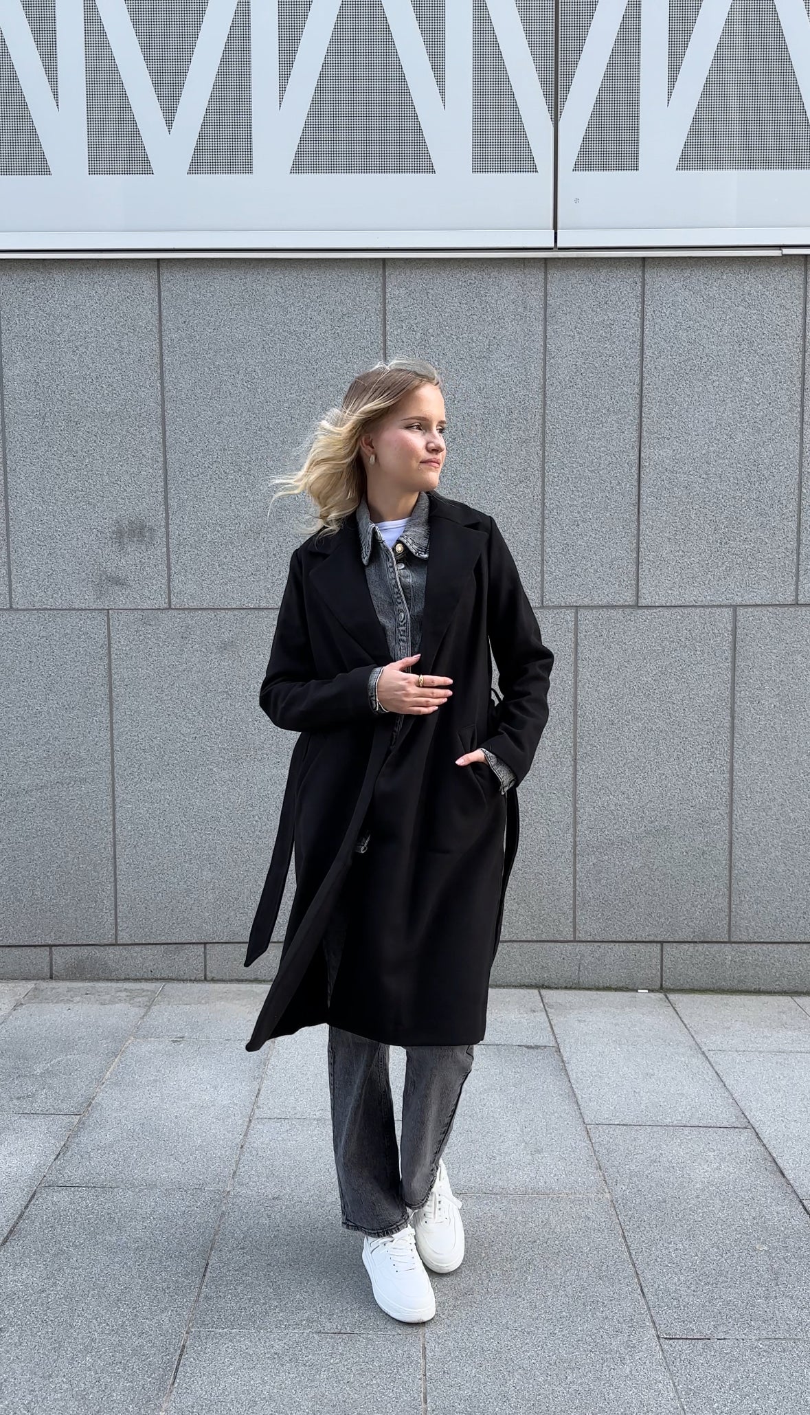 VMFORTUNEAYA Coat - Black